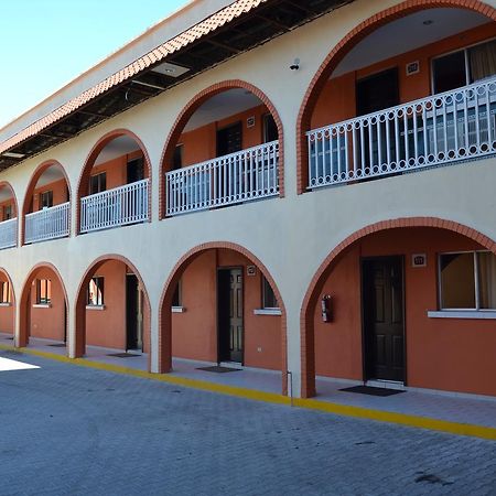 Las Torres Hotel Mexicali Kültér fotó