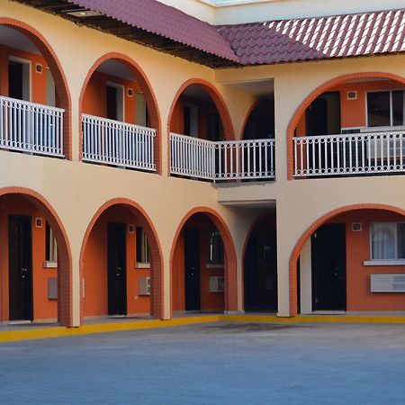Las Torres Hotel Mexicali Kültér fotó