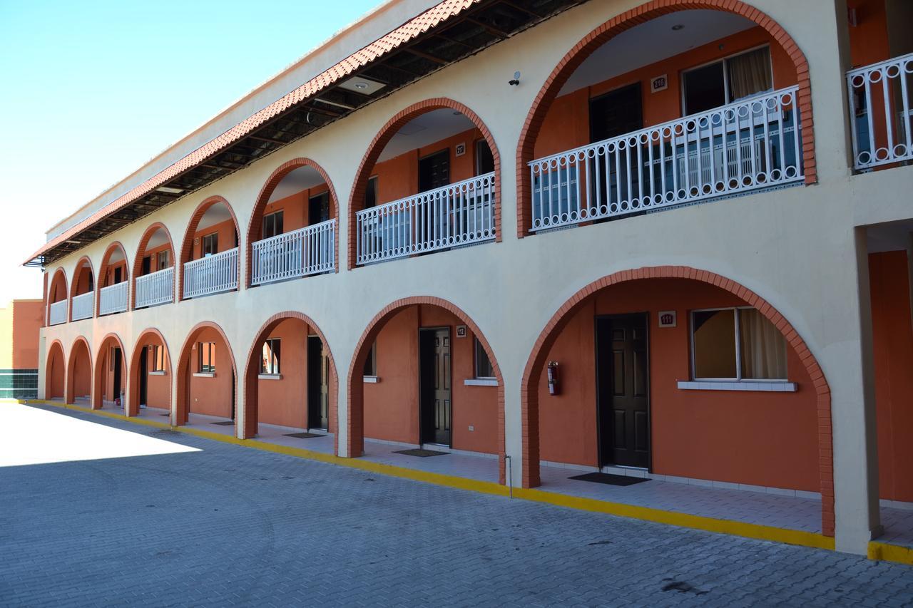 Las Torres Hotel Mexicali Kültér fotó