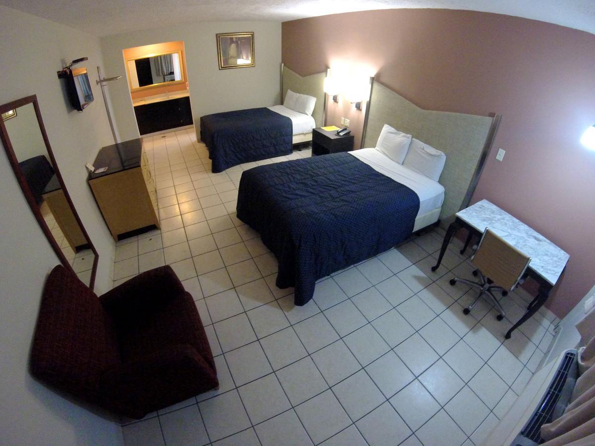 Las Torres Hotel Mexicali Kültér fotó