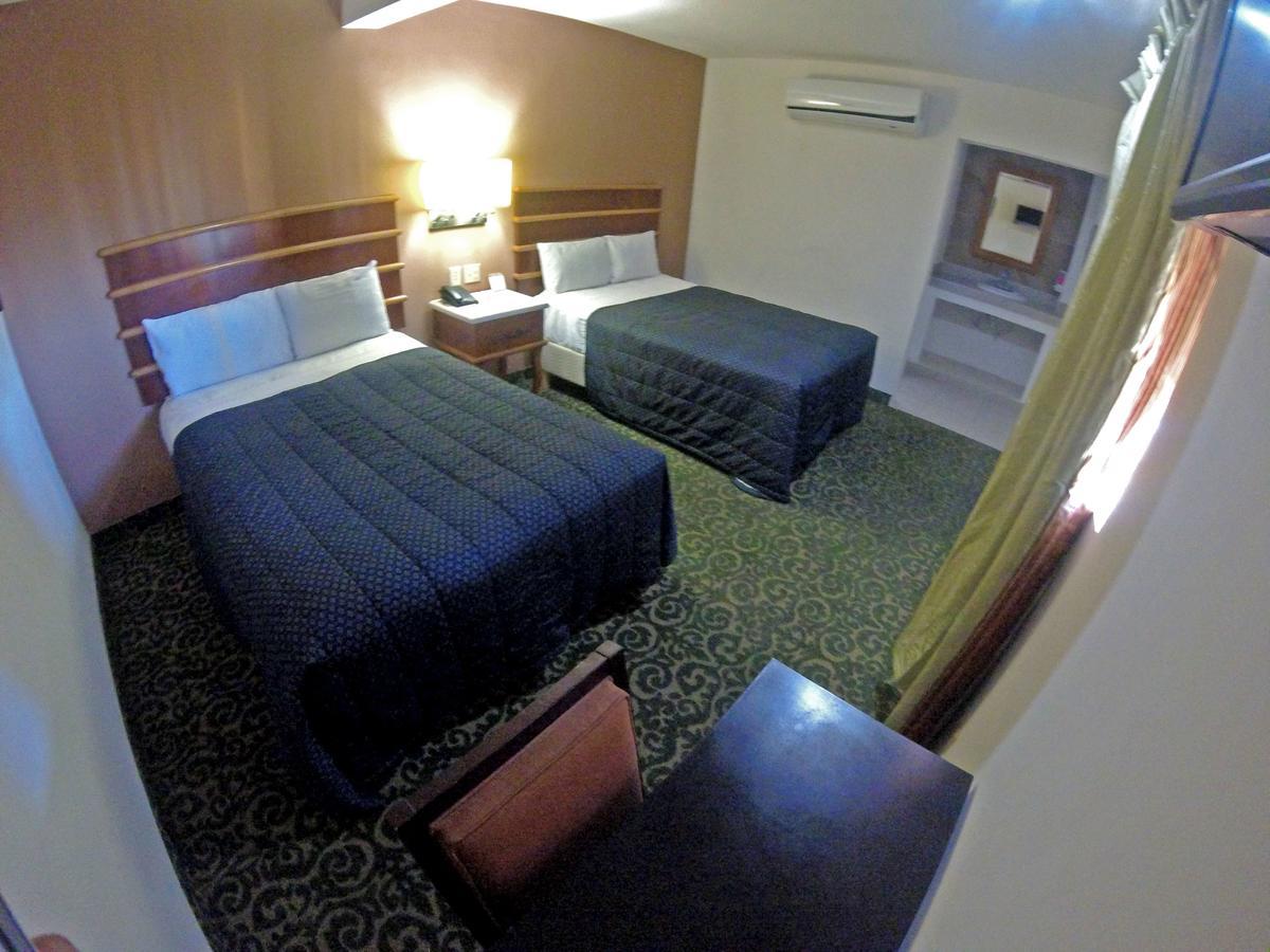 Las Torres Hotel Mexicali Kültér fotó